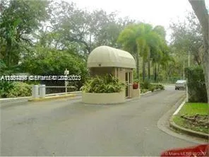 780 NE 69th St # 1406, Miami, FL 33138 photo 3