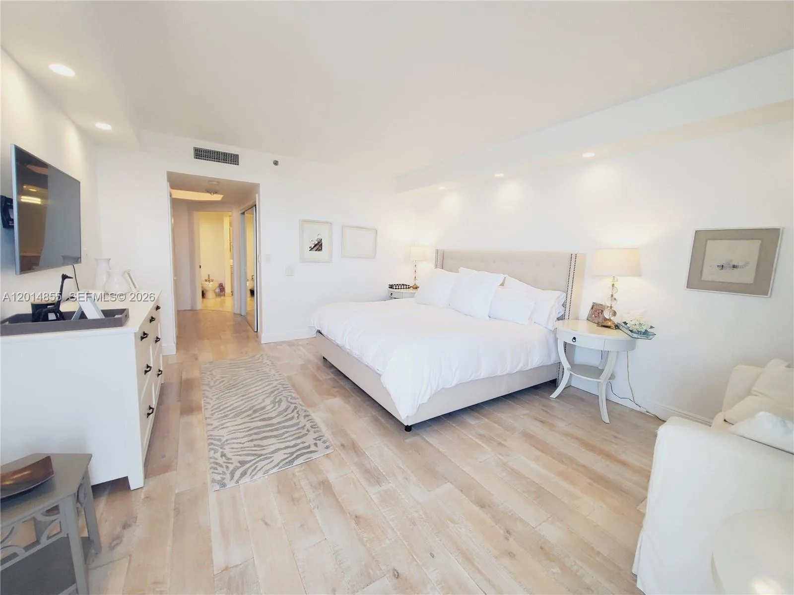 2000 Island Blvd # 2703, Aventura, FL 33160 photo 12