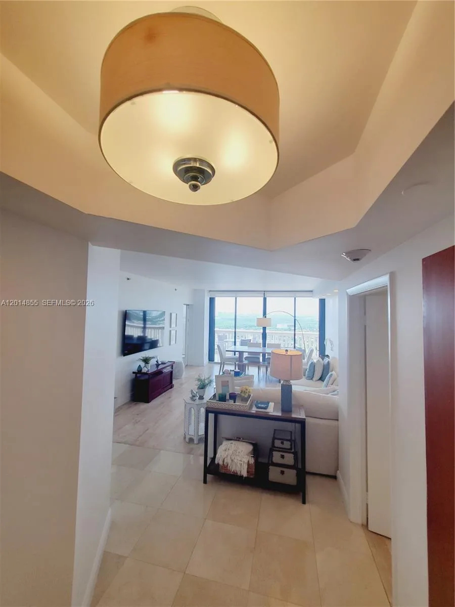 2000 Island Blvd # 2703, Aventura, FL 33160 photo 3