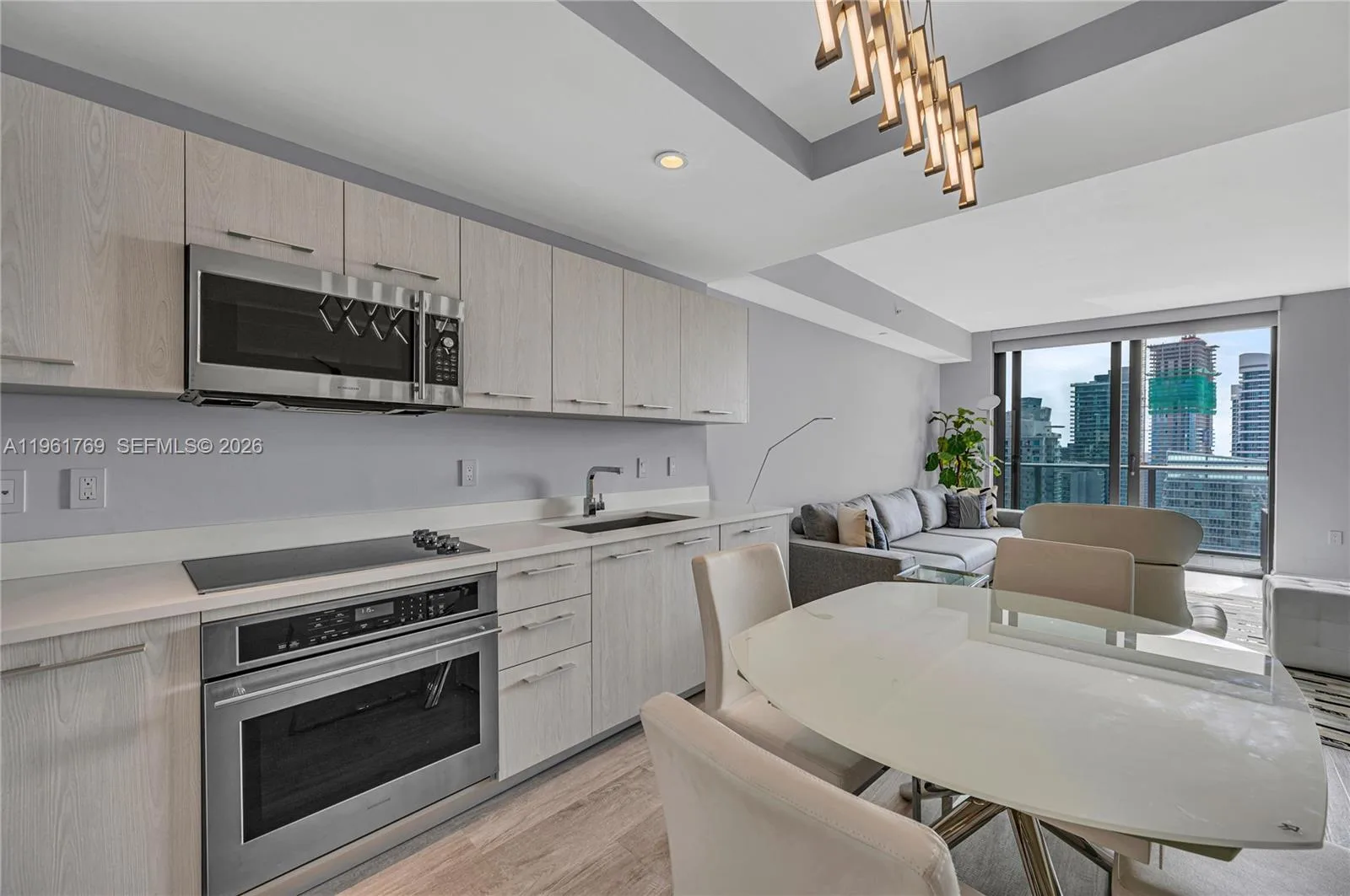 55 SW 9th St # 4004, Miami, FL 33130 photo 12