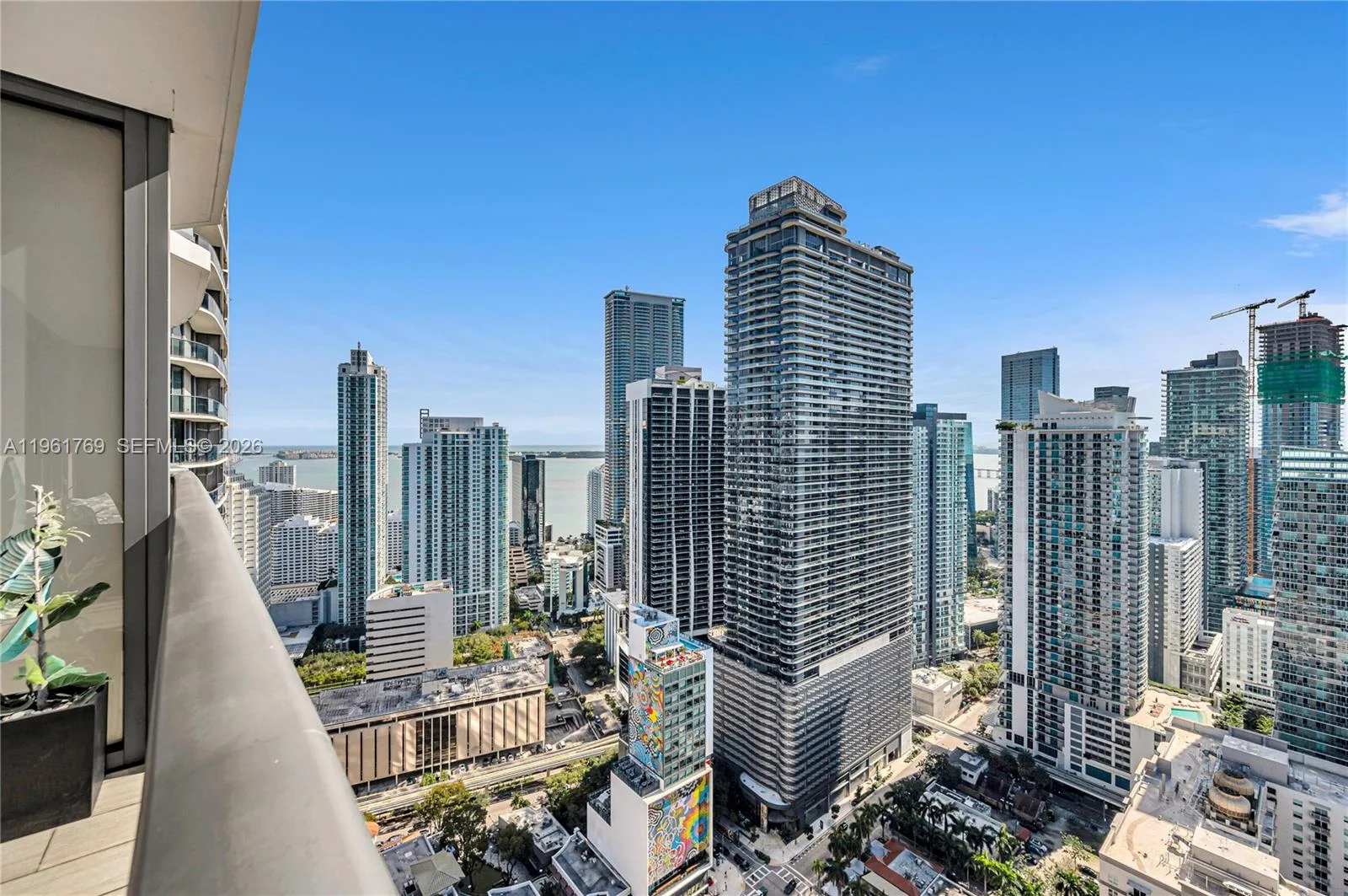 55 SW 9th St # 4004, Miami, FL 33130 photo 4