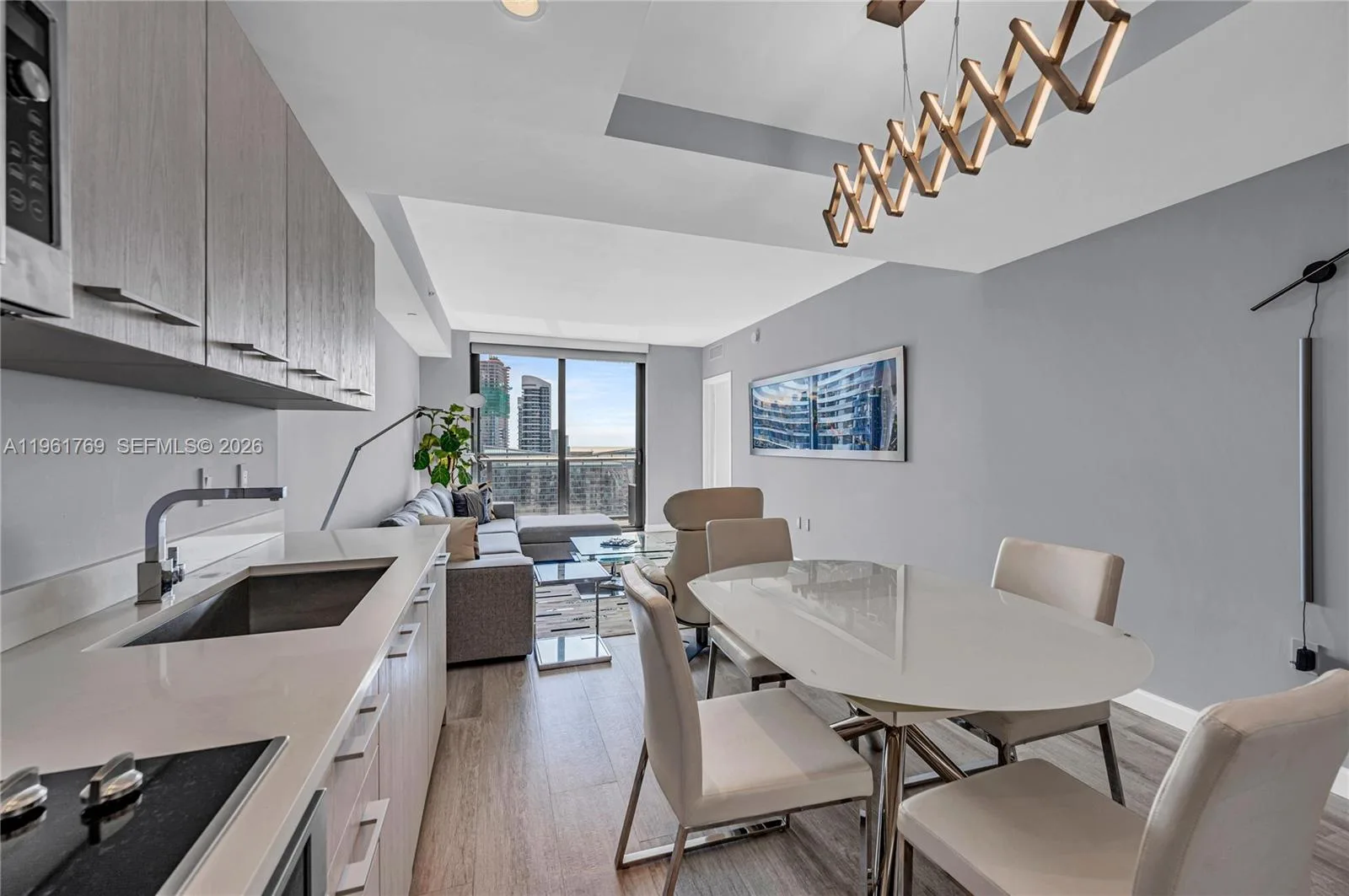 55 SW 9th St # 4004, Miami, FL 33130 photo 8