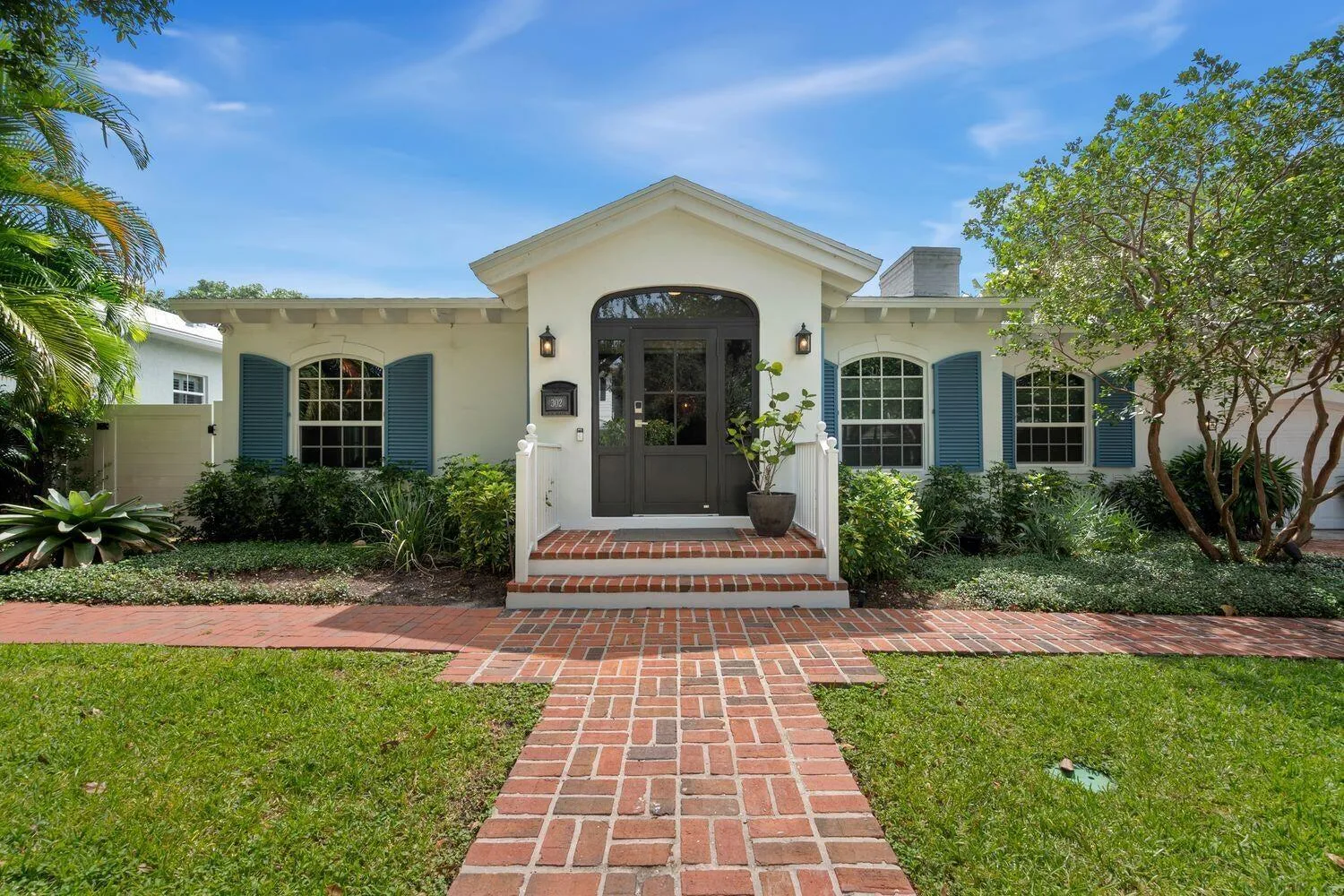 302 NW 16th Street, Delray Beach, FL 33444 photo 2