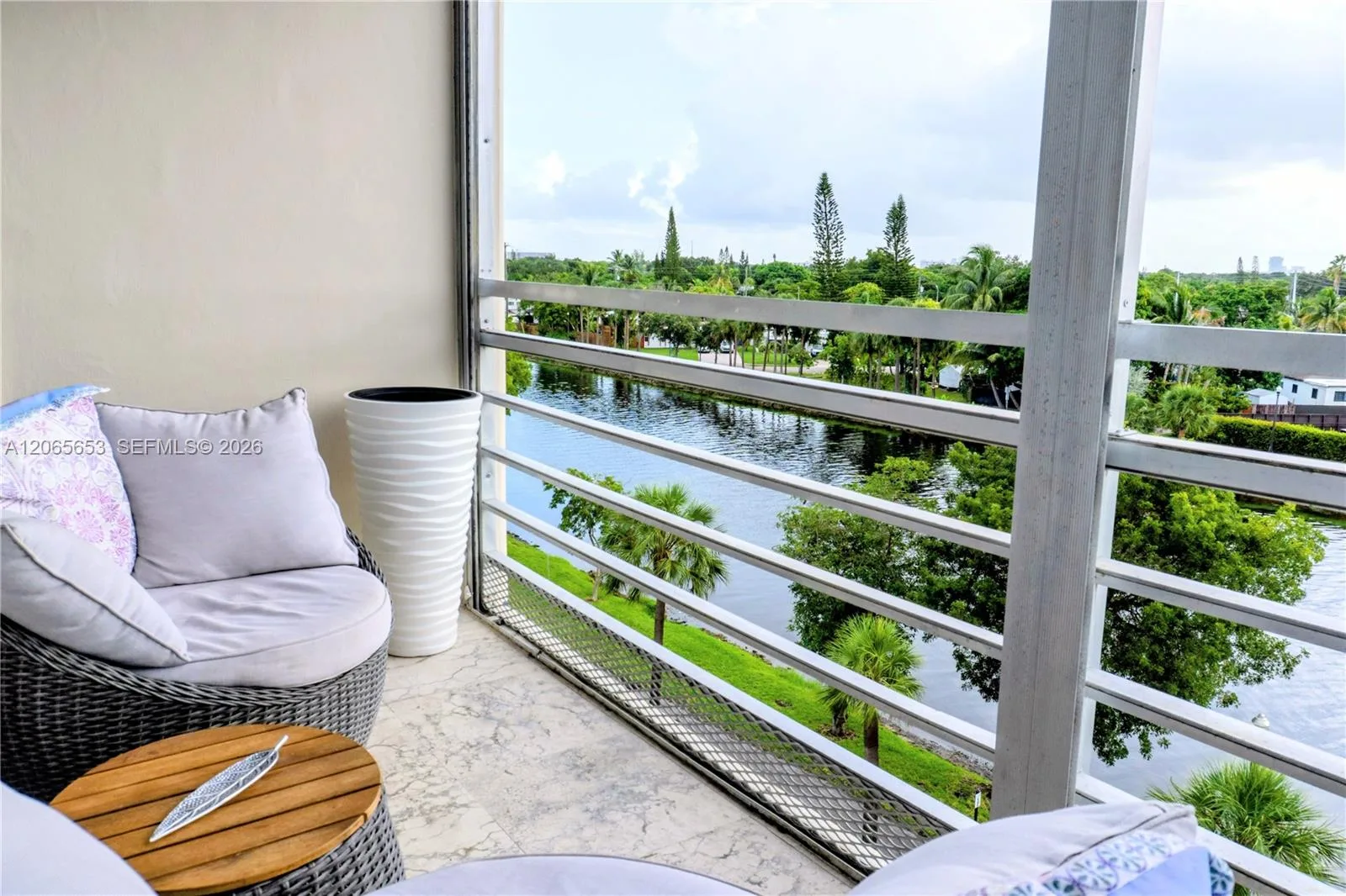 16850 S Glades Dr # 5C, North Miami Beach, FL 33162