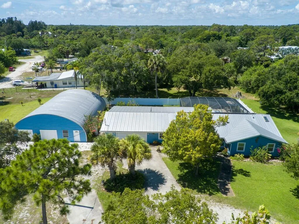 725 4th Avenue SW, Vero Beach, FL 32962