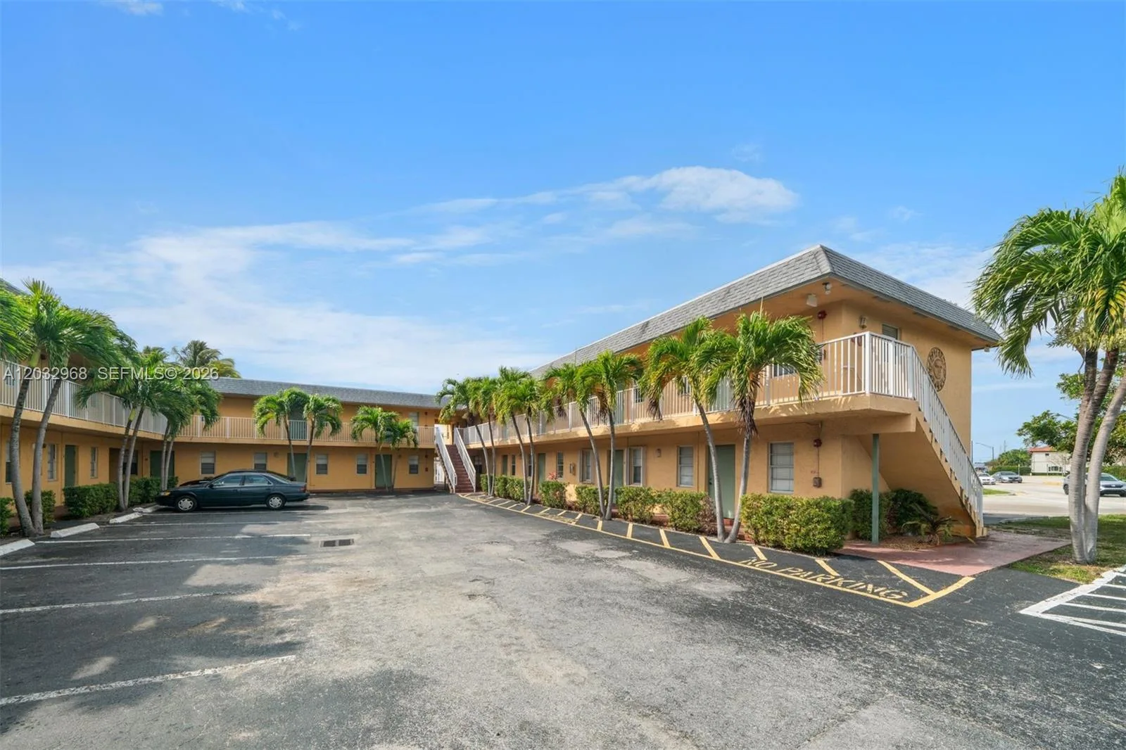 4081 N Dixie Hwy # 27, Oakland Park, FL 33334