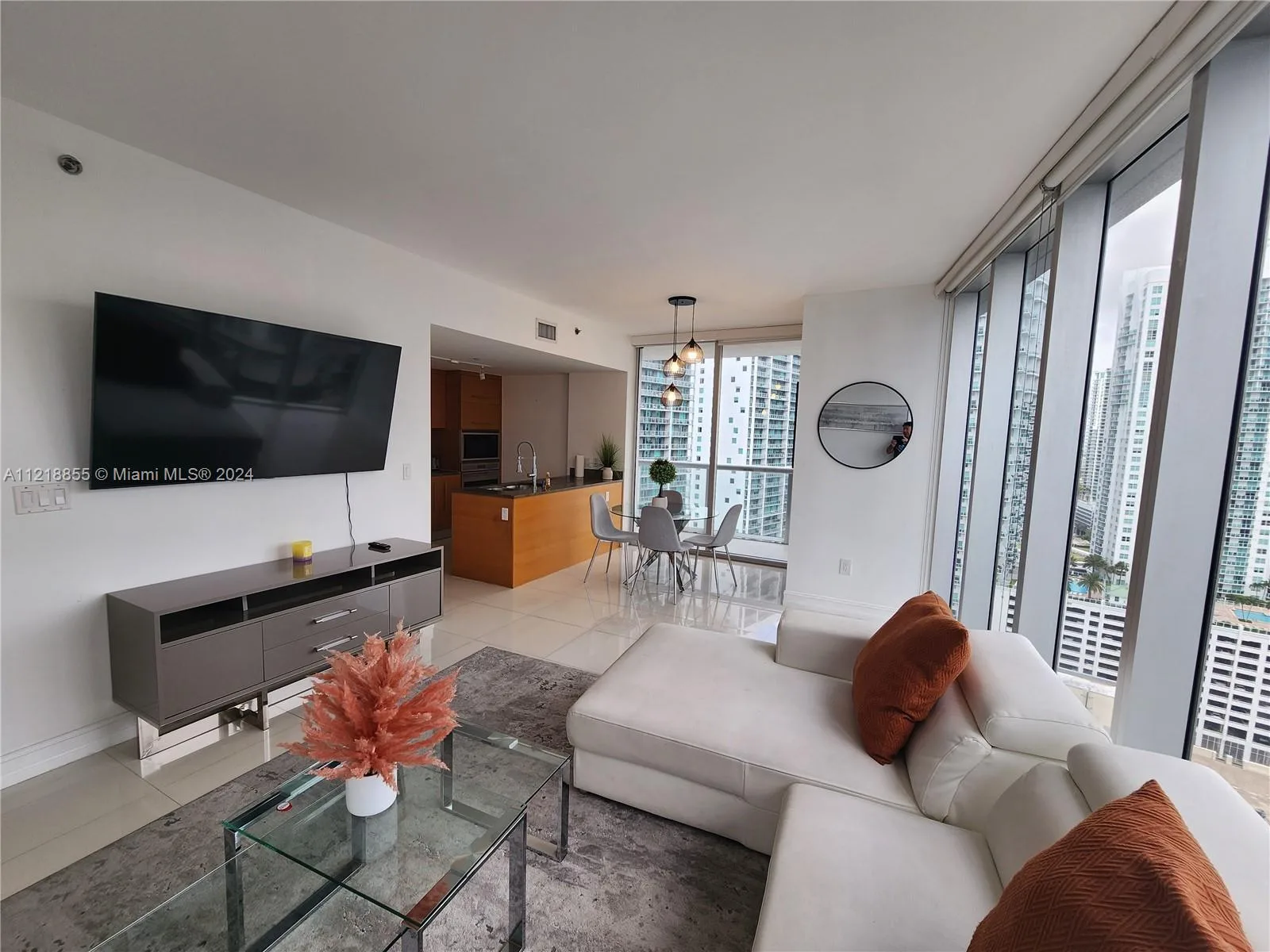 485 Brickell Ave # 2504, Miami, FL 33131