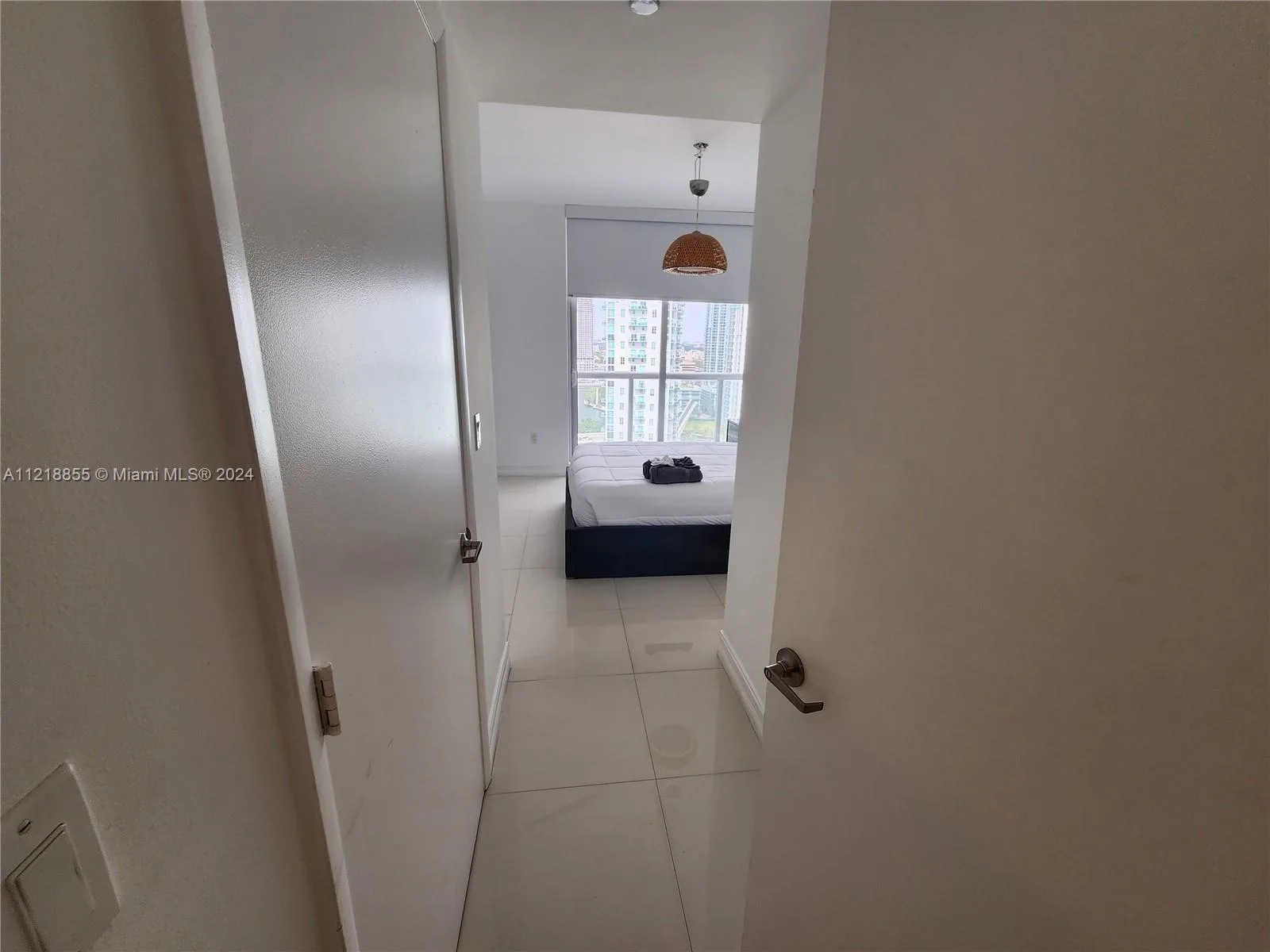 485 Brickell Ave # 2504, Miami, FL 33131 photo 4