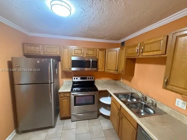 2801 Somerset Dr # 105, Lauderdale Lakes, FL 33311 photo 3