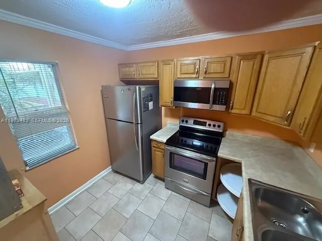 2801 Somerset Dr # 105, Lauderdale Lakes, FL 33311 photo 4
