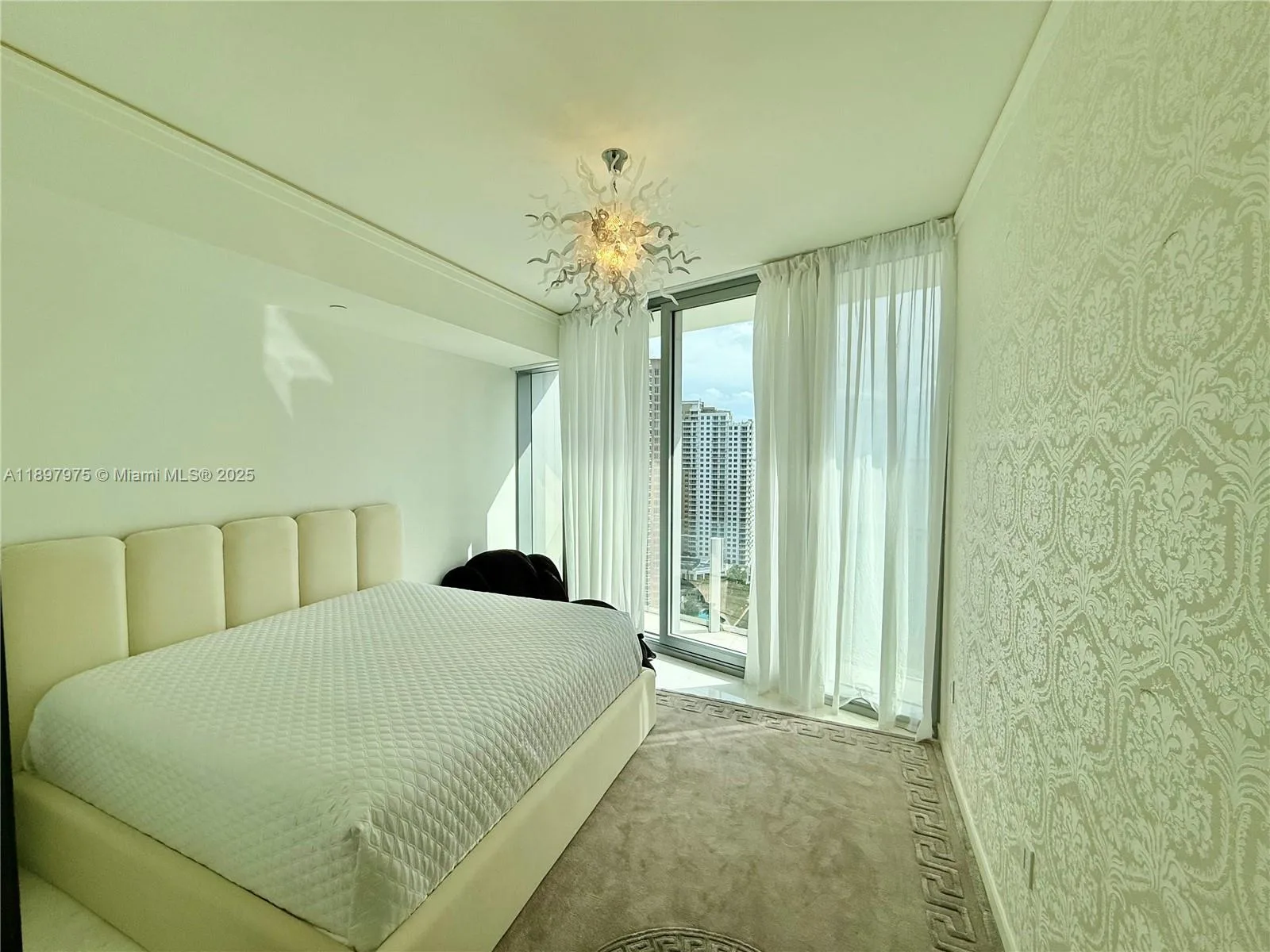 300 Biscayne Blvd Way # 2306, Miami, FL 33131 photo 13