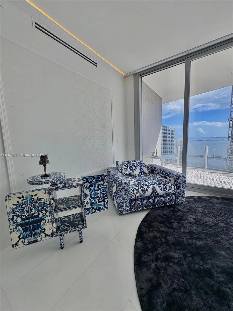 300 Biscayne Blvd Way # 2306, Miami, FL 33131 photo 5