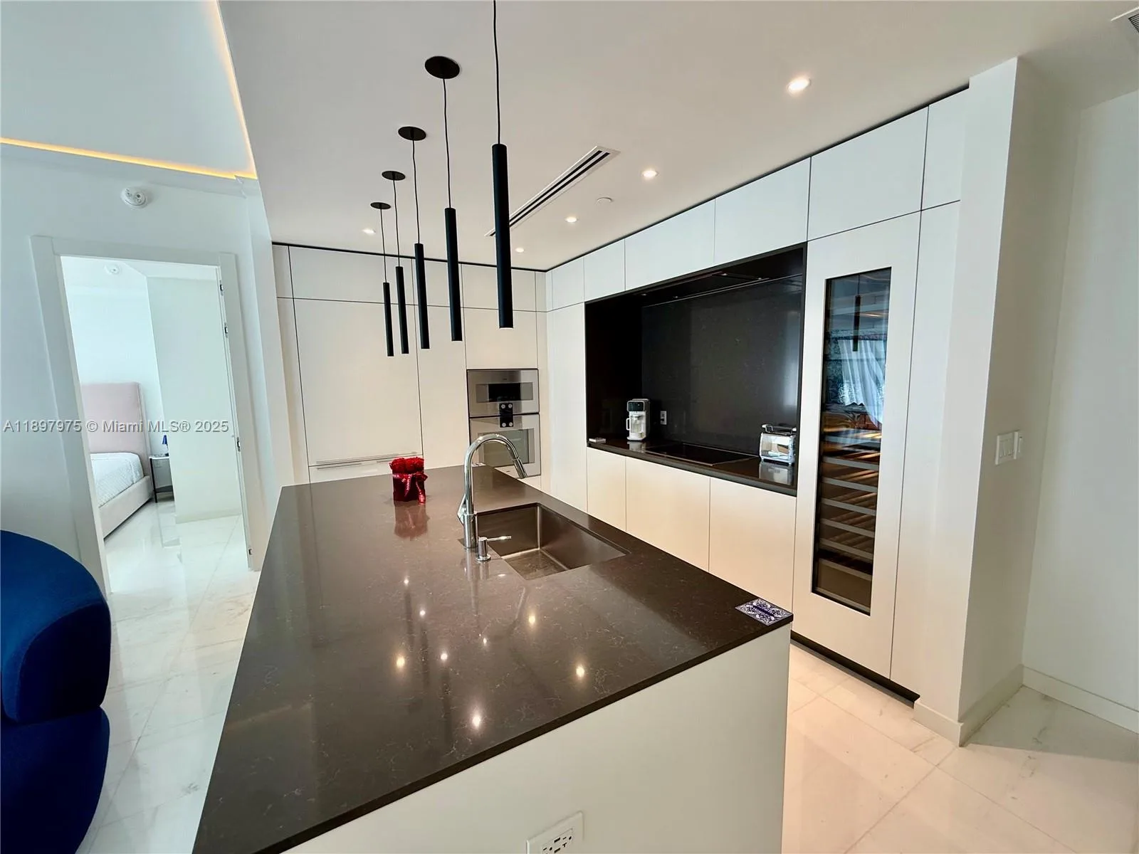 300 Biscayne Blvd Way # 2306, Miami, FL 33131 photo 7