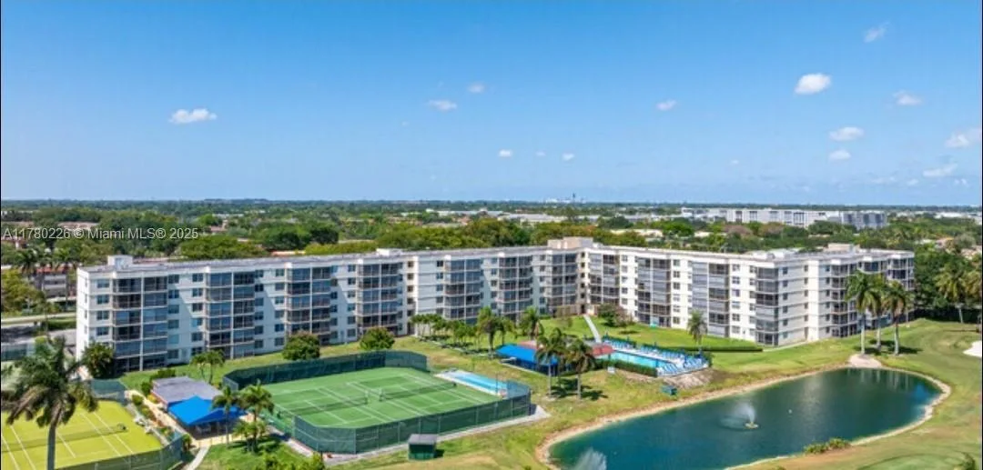 691 S HOLLYBROOK DR # 104, Pembroke Pines, FL 33025