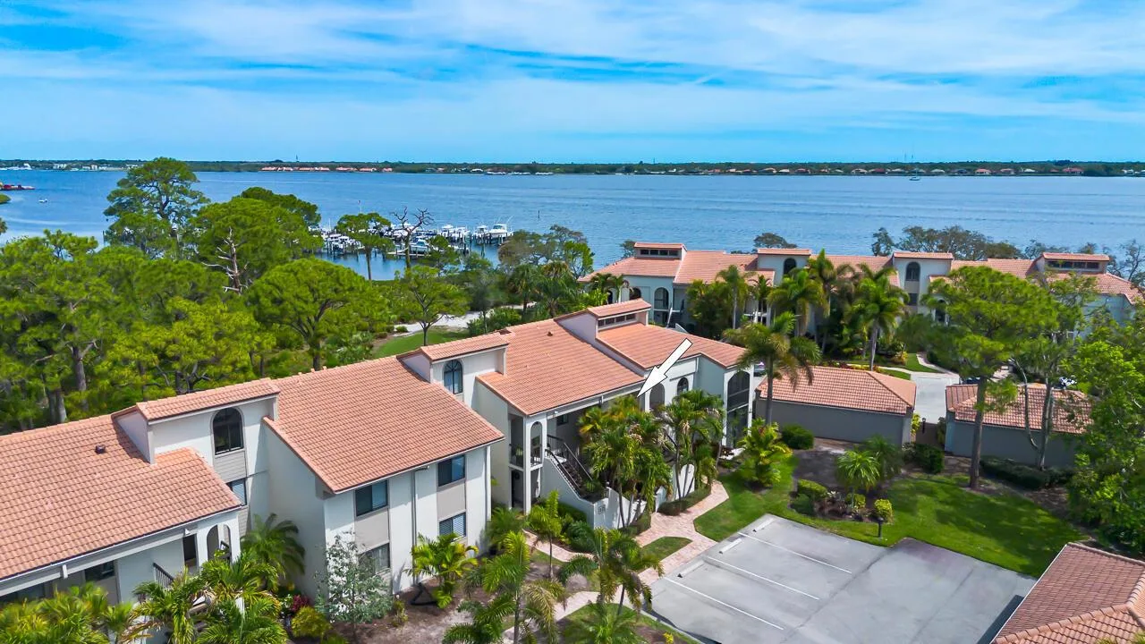 2516 NW Seagrass Drive # 8b, Palm City, FL 34990
