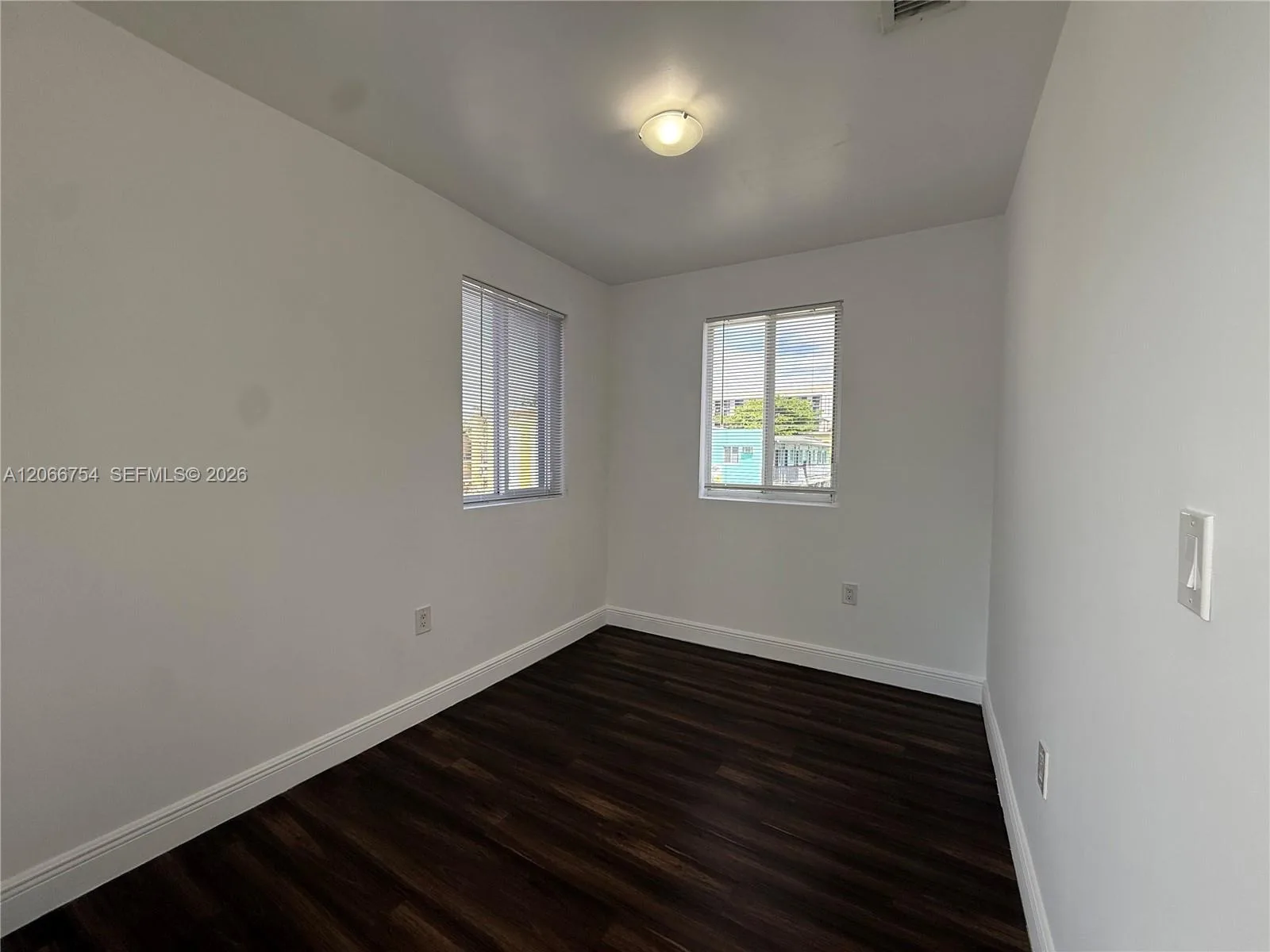 540 NW 7th St # 35, Miami, FL 33136 photo 11