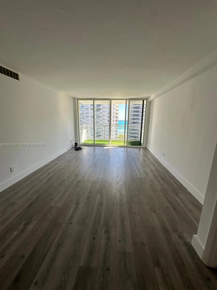 5600 Collins Ave # 11W, Miami Beach, FL 33140 photo 2