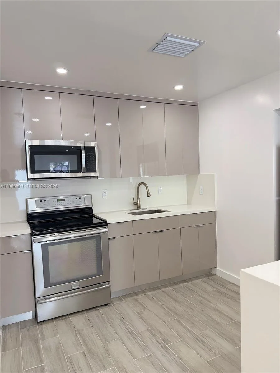 6131 Coral Way # 1, Miami, FL 33155