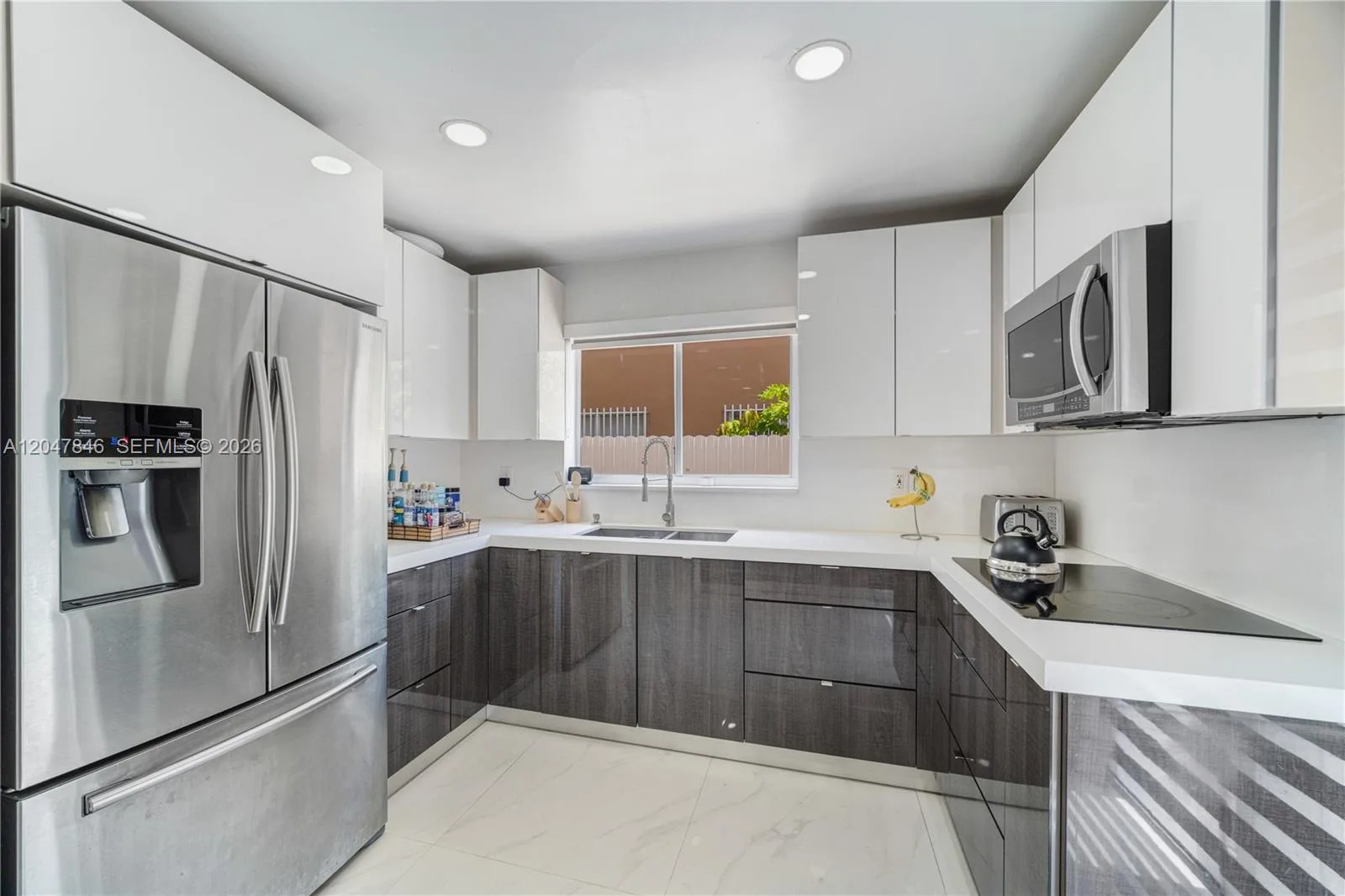 8668 NW 2nd Ter, Miami, FL 33126 photo 5