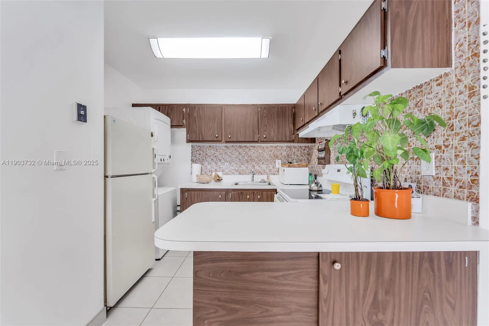 3661 SW 9th Ter # 402, Miami, FL 33135 photo 4