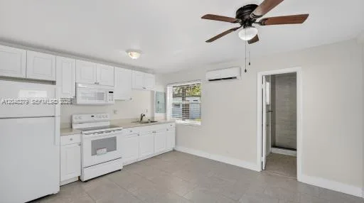 1010 NE 138th St, North Miami, FL 33161 photo 13