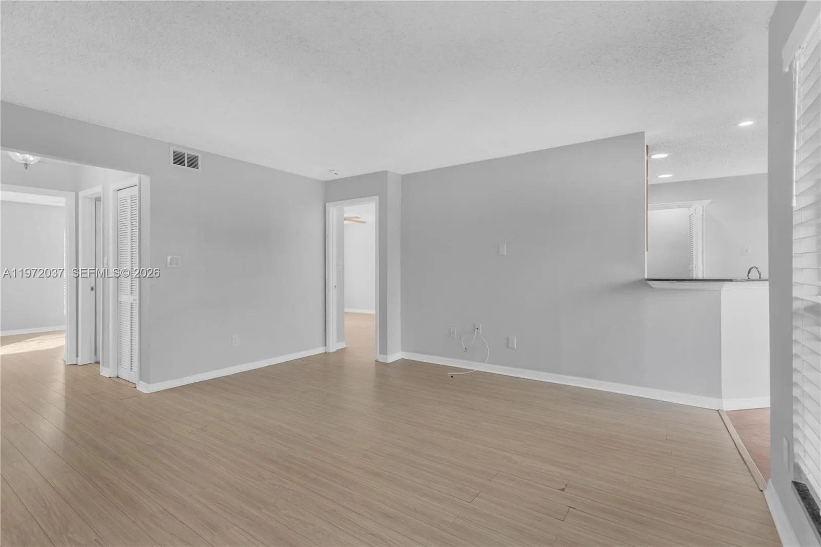 8613 Mallard Reserve Dr # 102, Tampa, FL 33614 photo 4