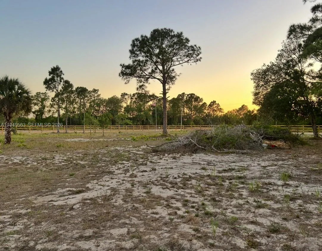 845 S WILLOW ST, Clewiston, FL 33440 photo 2