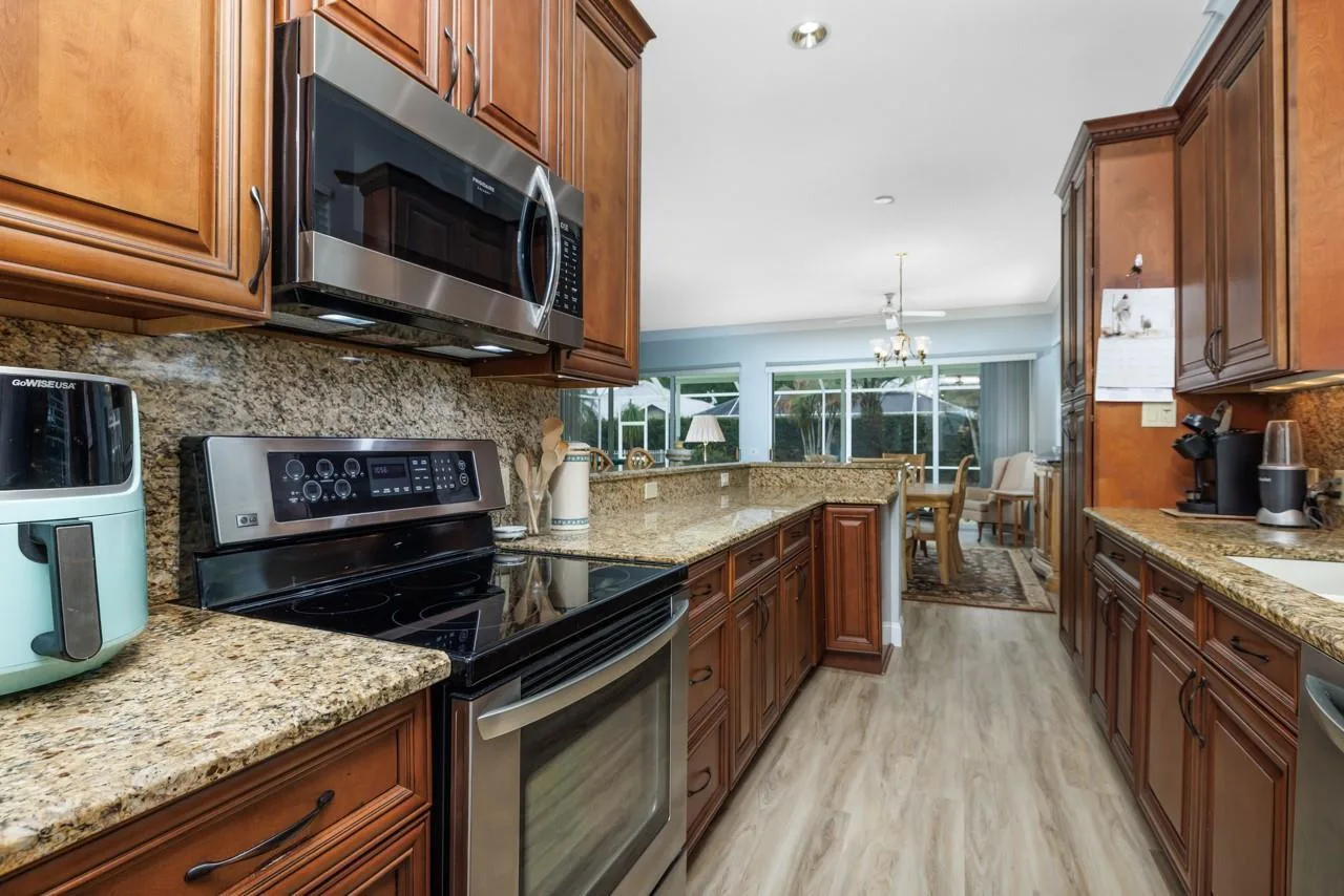 2275 SW Mayflower Drive, Palm City, FL 34990 photo 4