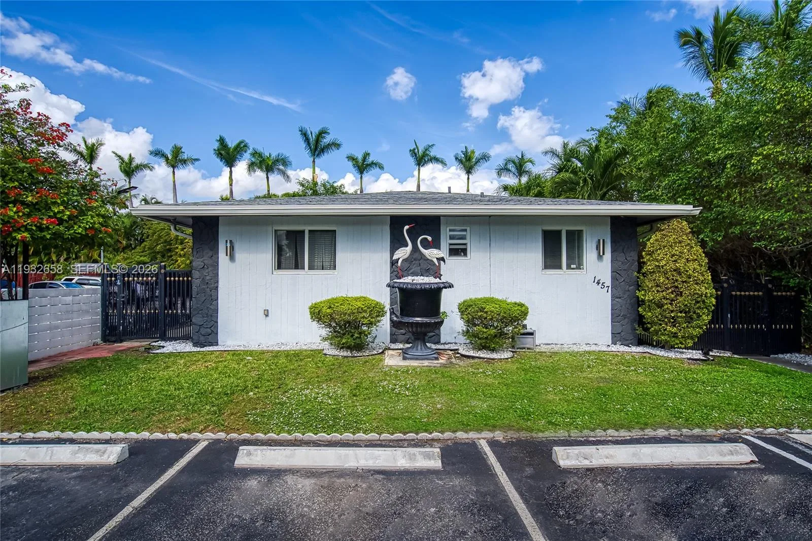 1457 Atlantic Shores Blvd, Hallandale Beach, FL 33009
