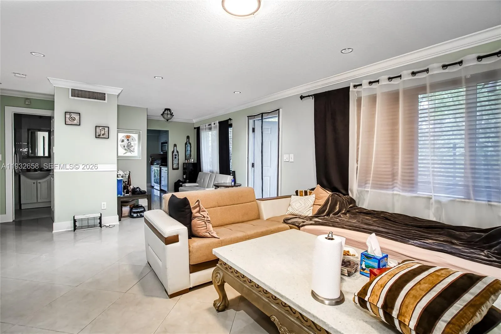 1457 Atlantic Shores Blvd, Hallandale Beach, FL 33009 photo 2