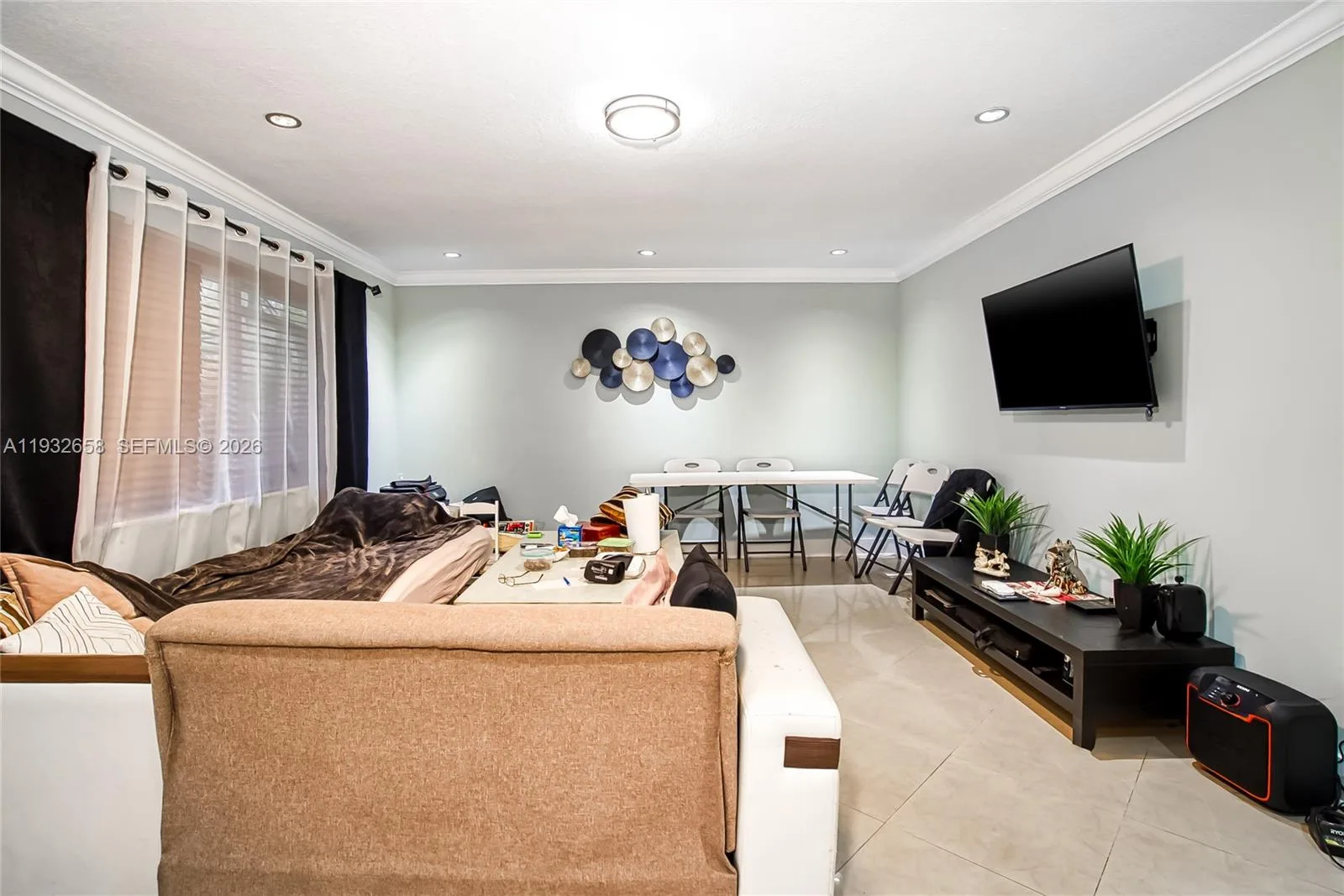 1457 Atlantic Shores Blvd, Hallandale Beach, FL 33009 photo 4