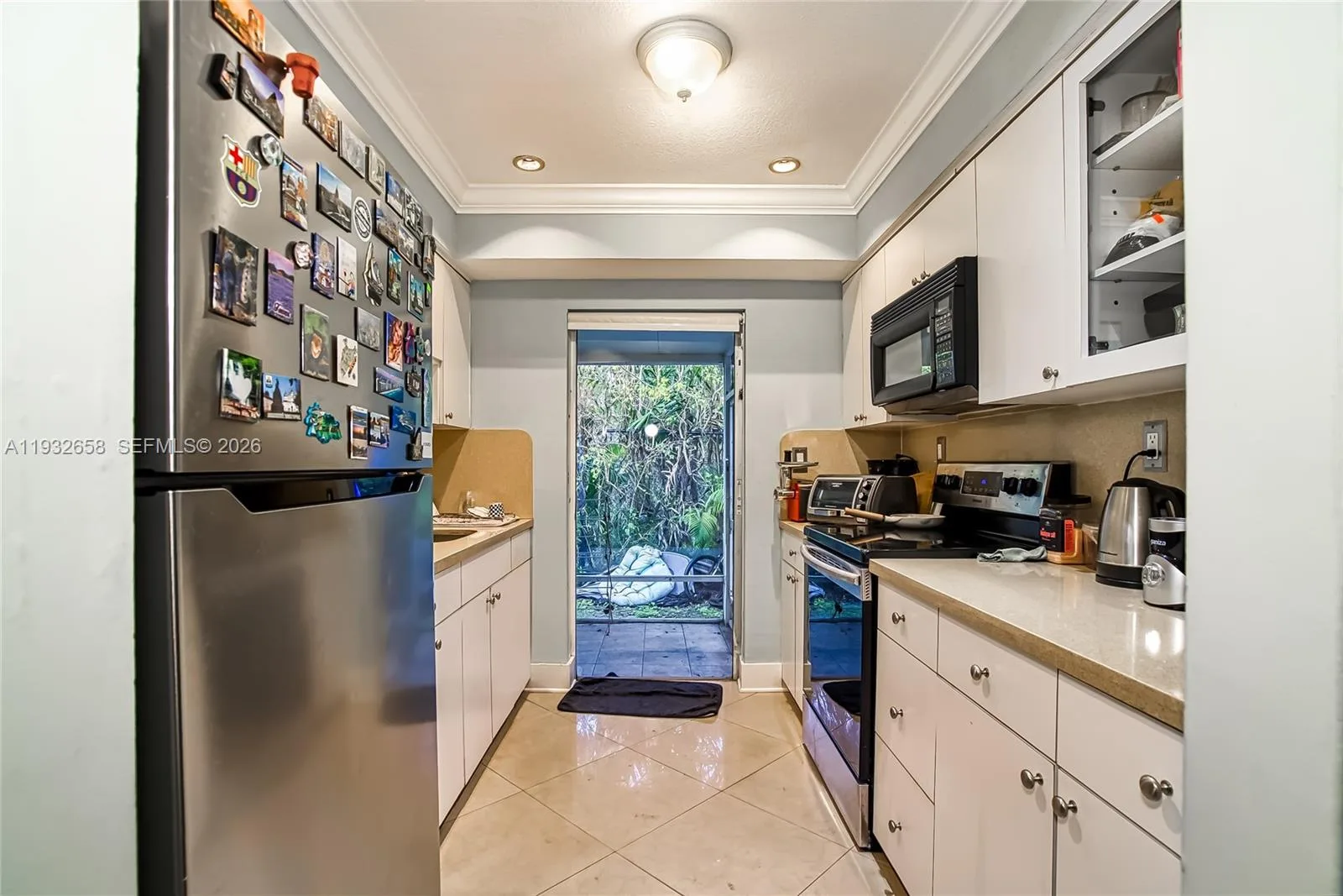 1457 Atlantic Shores Blvd, Hallandale Beach, FL 33009 photo 8