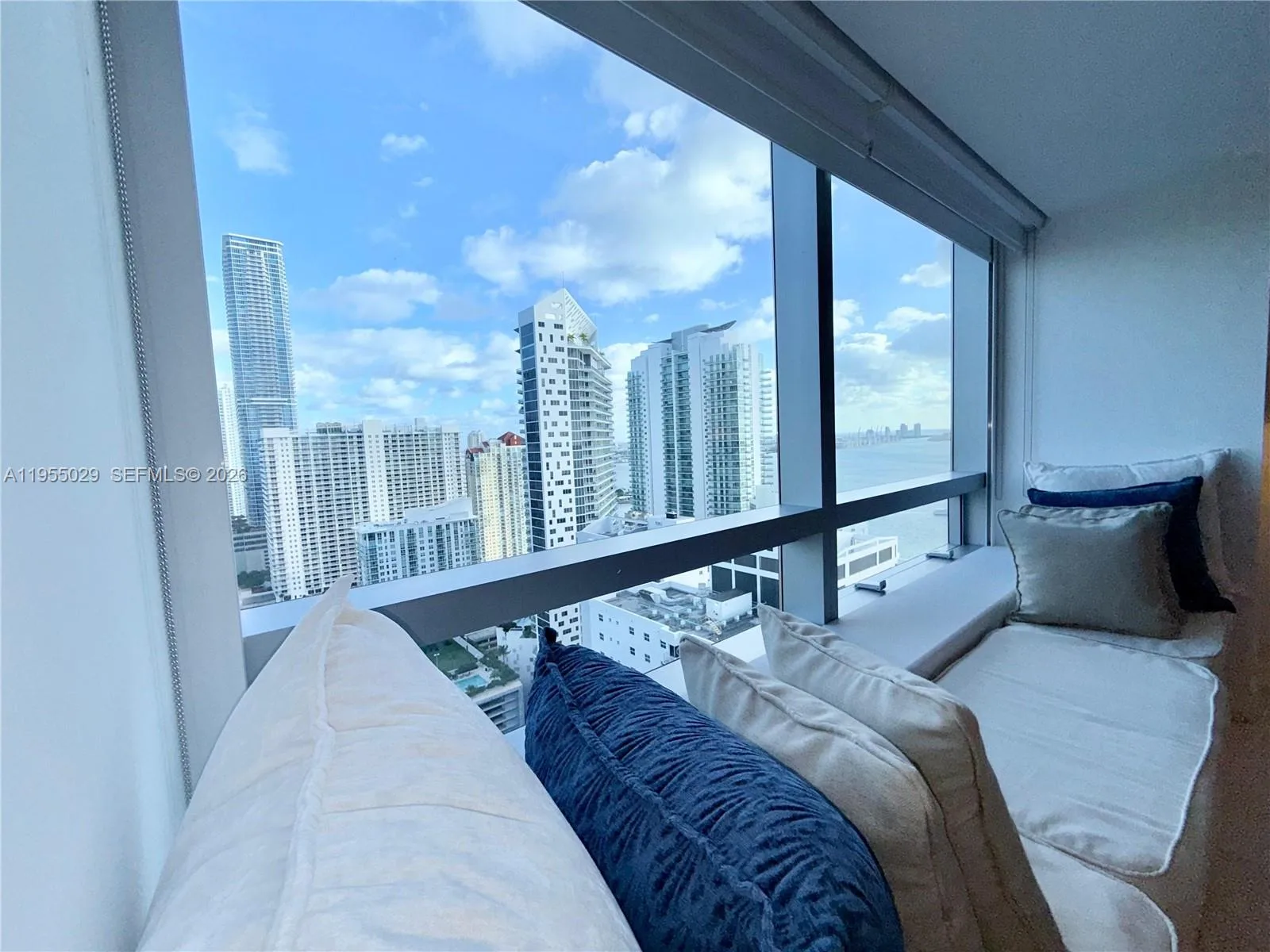 1435 Brickell Ave # 3508, Miami, FL 33131 photo 9