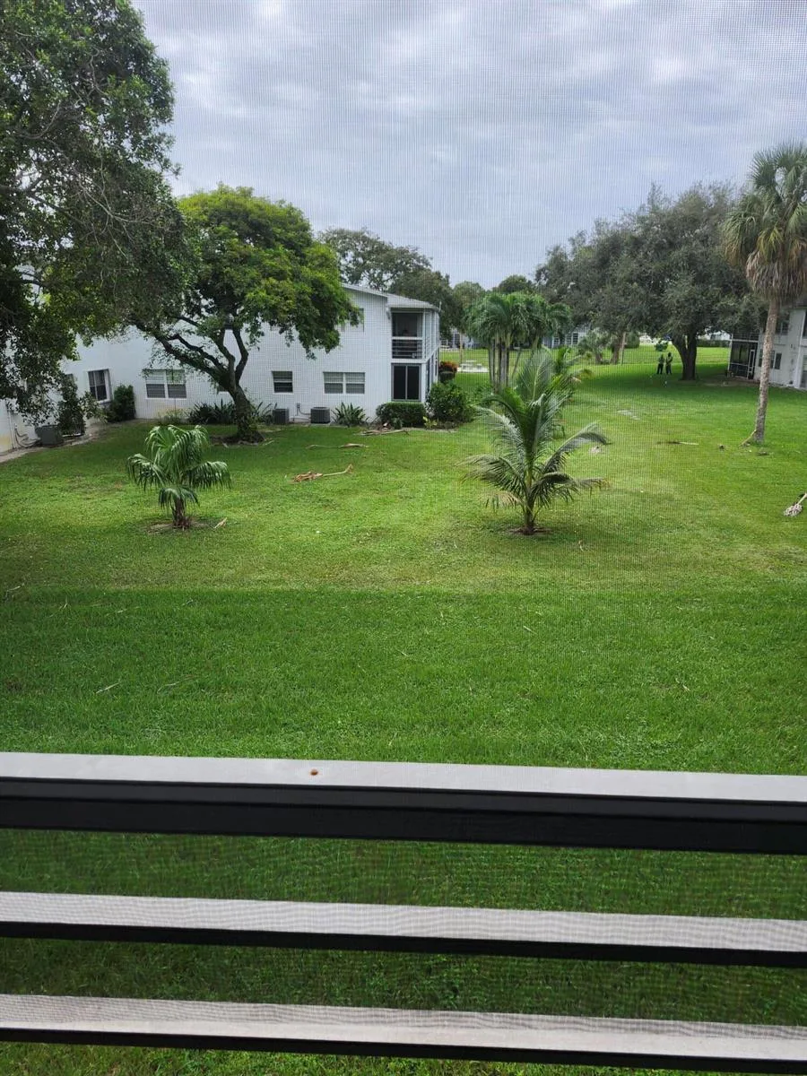 272 Tilford M, Deerfield Beach, FL 33442 photo 4