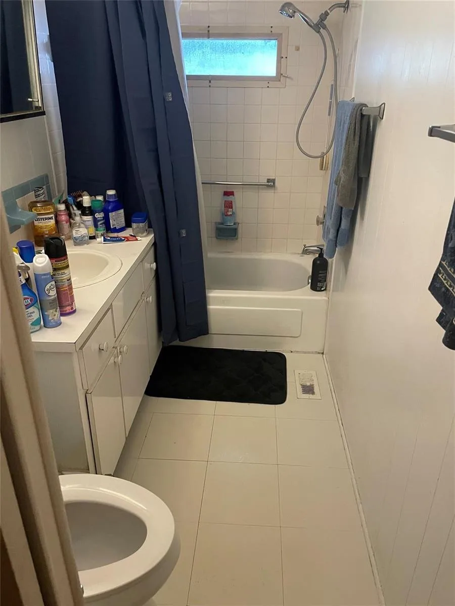 8581 SW 20th Place, Davie, FL 33324 photo 8