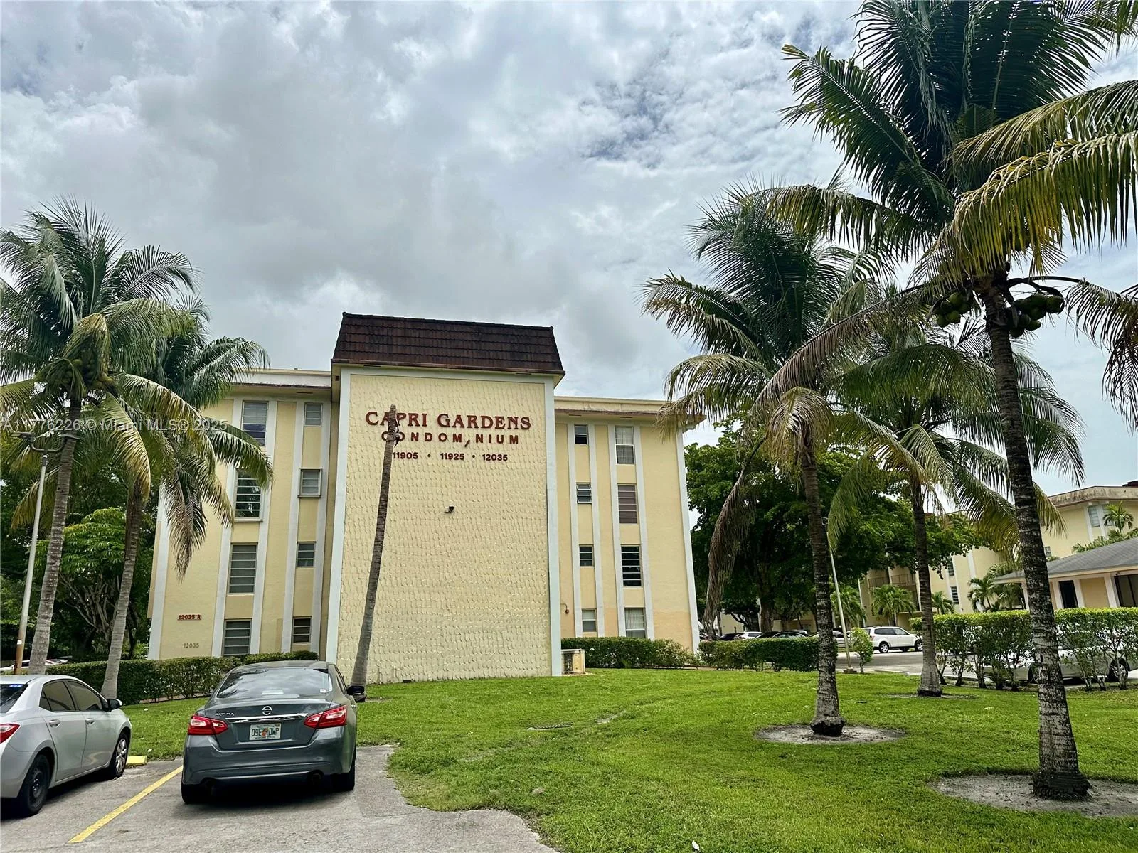 11925 NE 2nd Ave # B406, North Miami, FL 33161