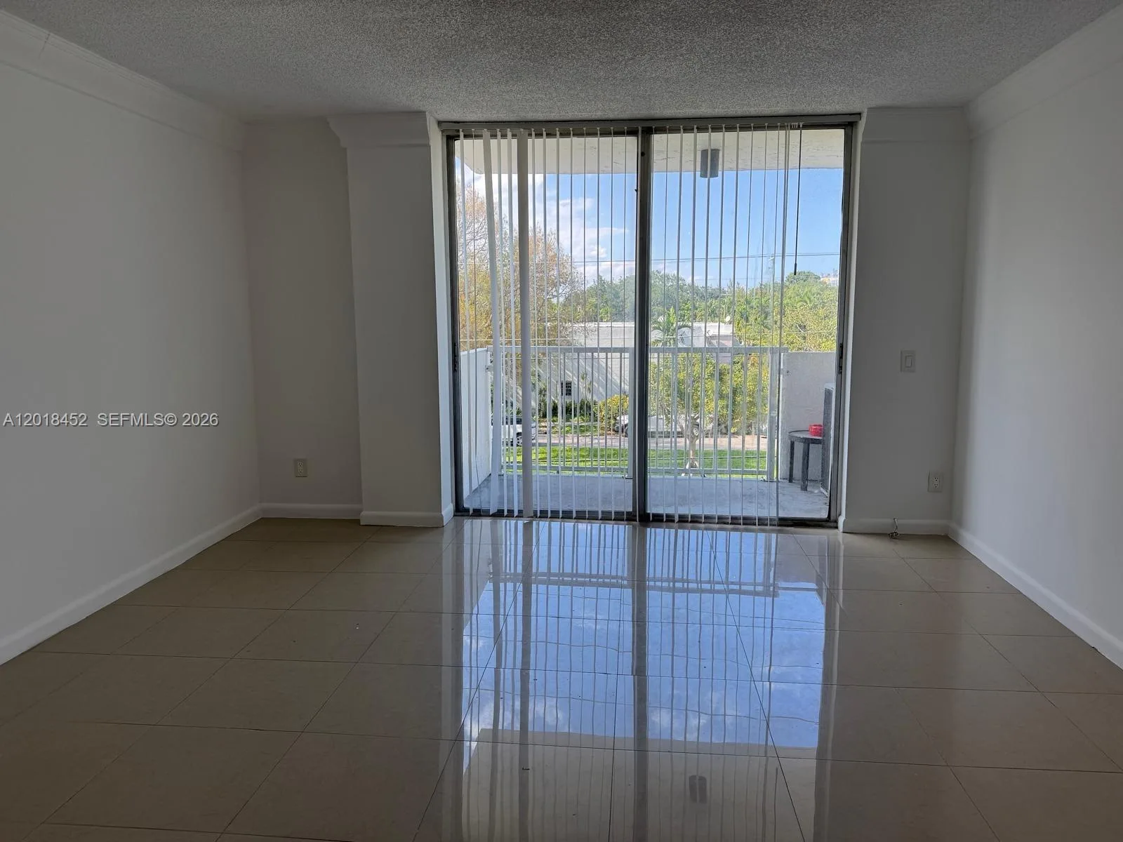 2020 NE 135th St # 303, North Miami, FL 33181 photo 2