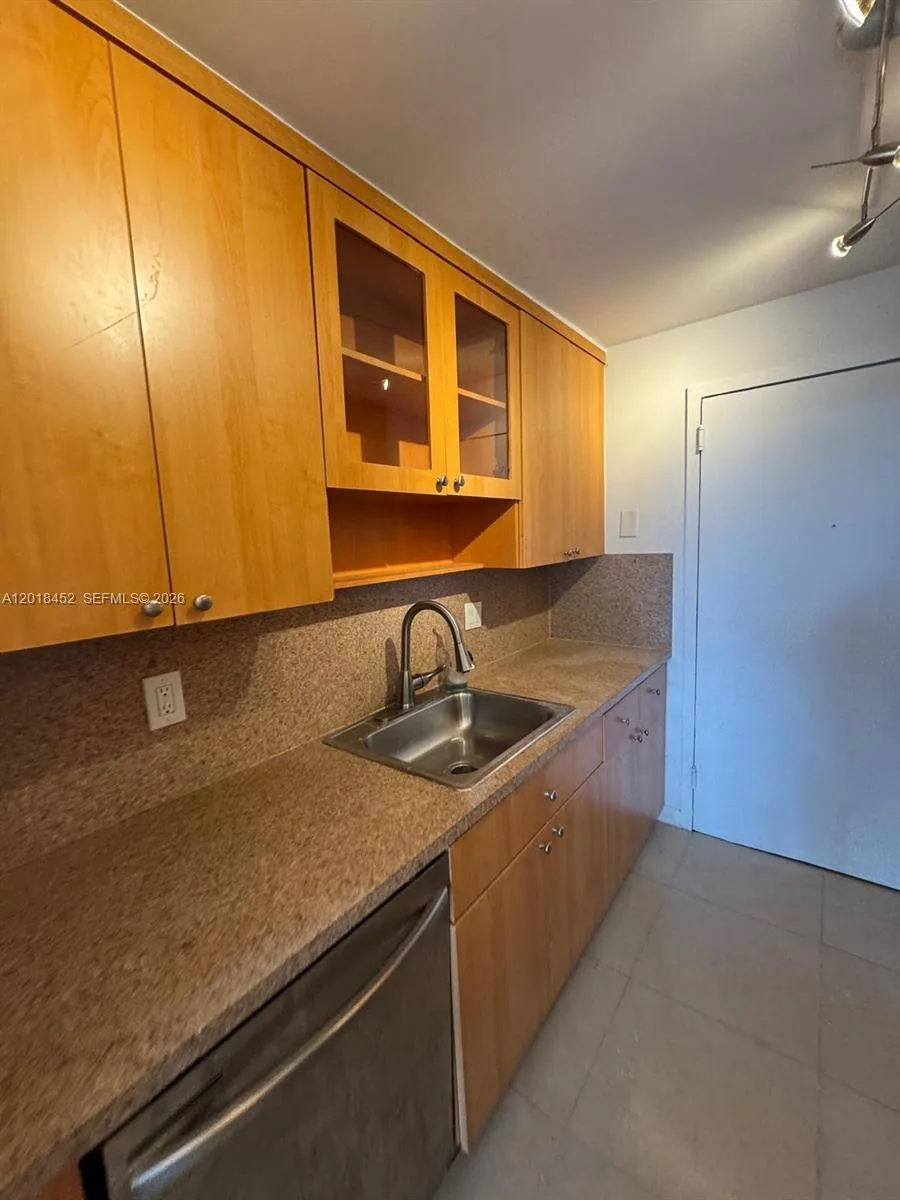2020 NE 135th St # 303, North Miami, FL 33181 photo 6