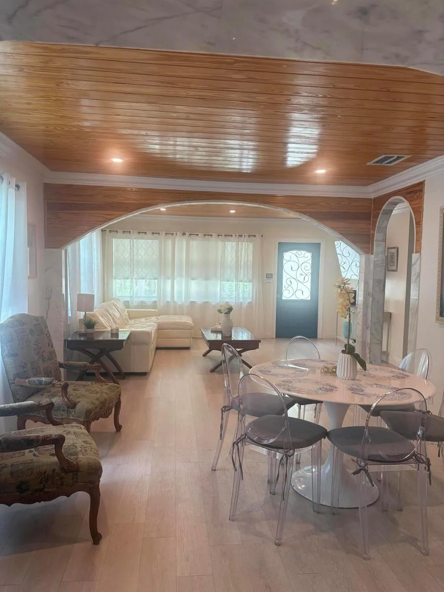 630 CLAREMORE Drive, West Palm Beach, FL 33401 photo 7