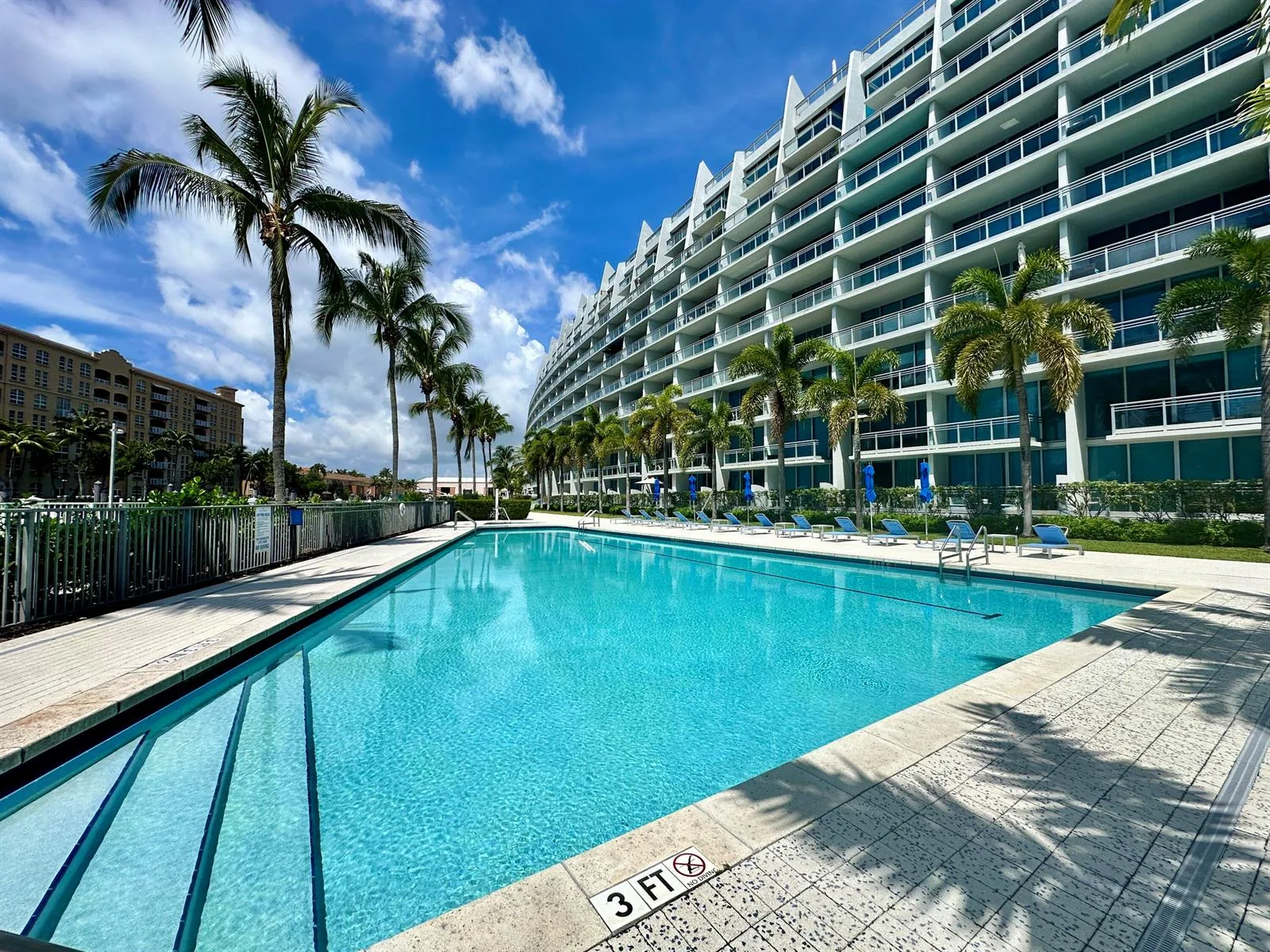 2950 NE 188th Street NE # 225, Aventura, FL 33180