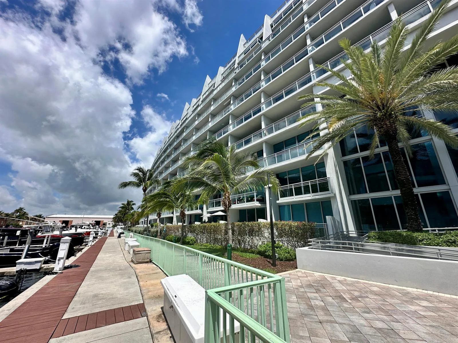 2950 NE 188th Street NE # 225, Aventura, FL 33180 photo 2