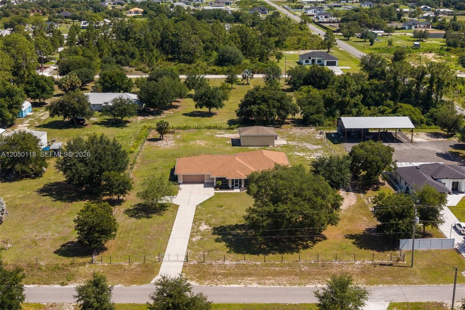 7764 14th Pl, La Belle, FL 33935 — zdjęcie 2