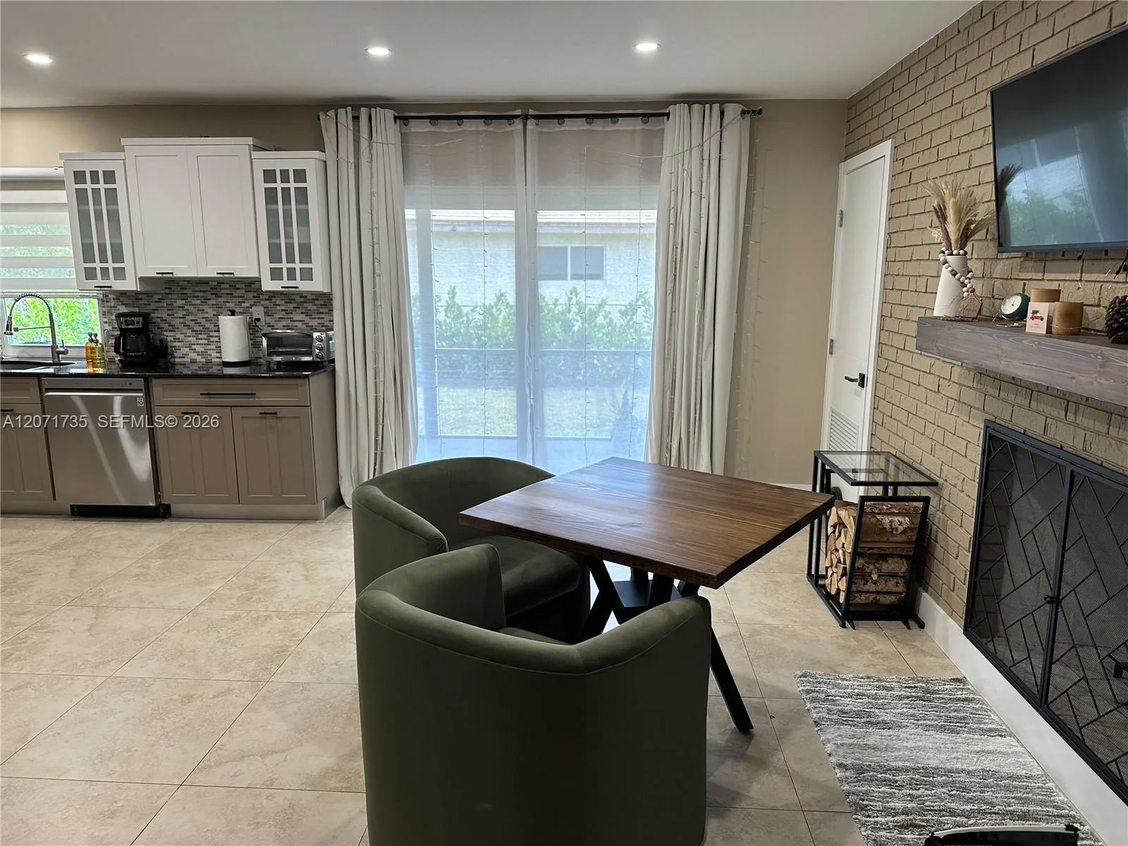 8203 NW 37th St, Coral Springs, FL 33065 photo 6