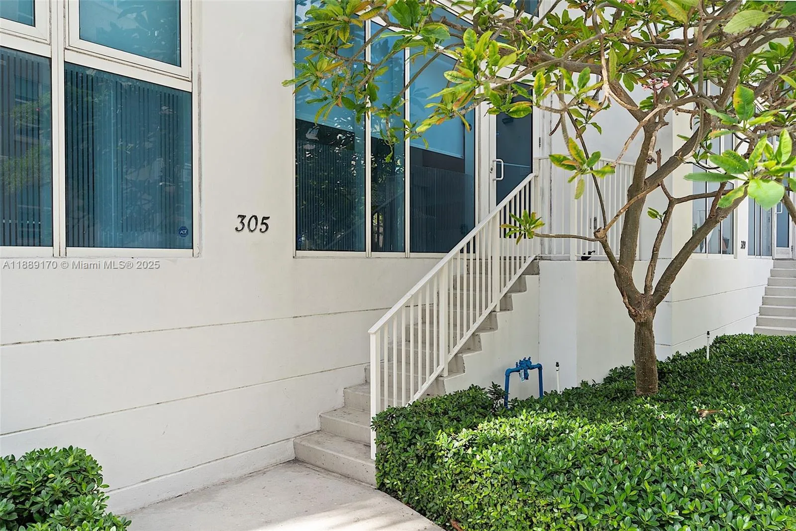 2020 N Bayshore # 305, Miami, FL 33137