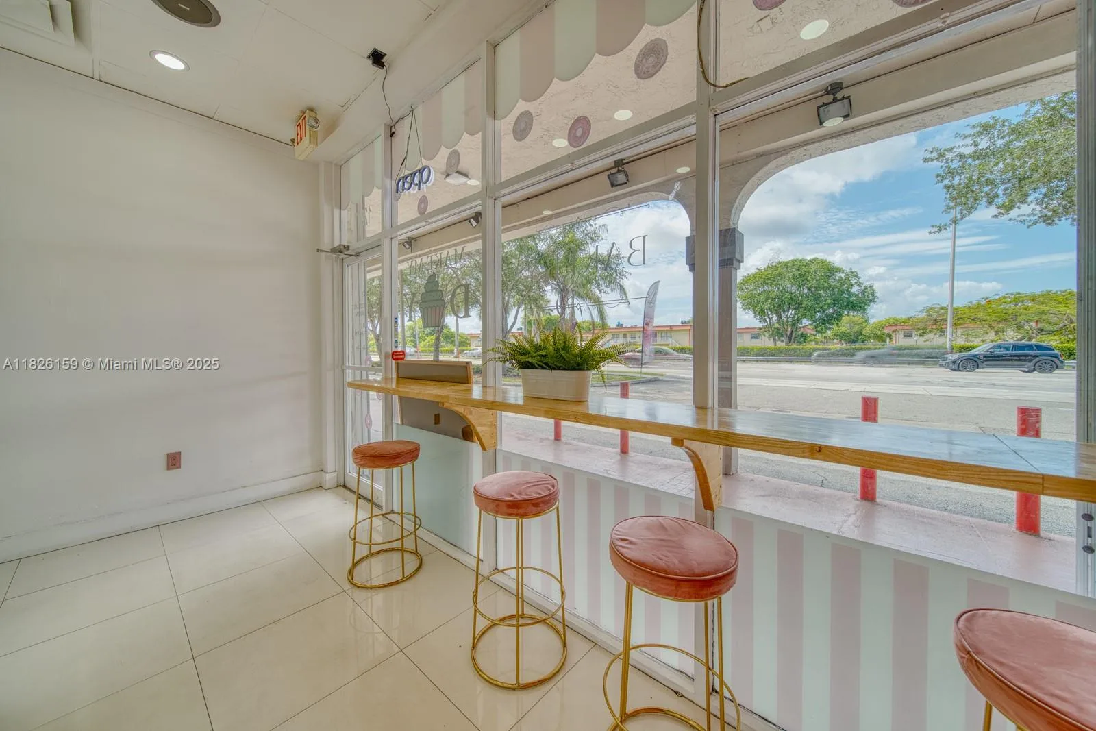 Bakery & Cafe For Sale On Bird Road, Miami, FL 33175 photo 4