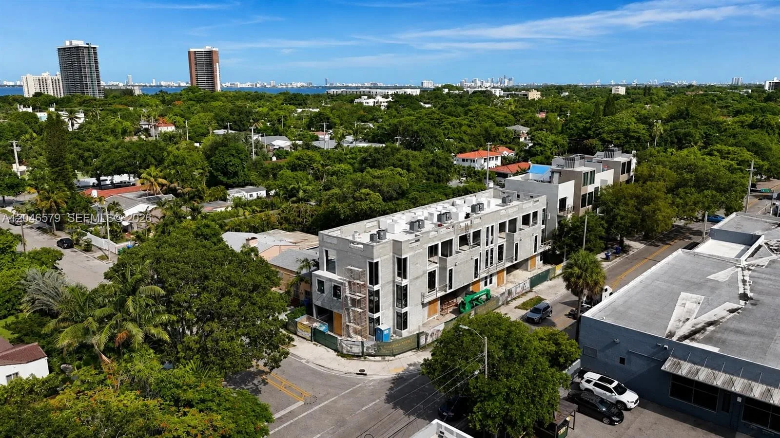 420 NE 72 # TH-4, Miami, FL 33138 photo 2