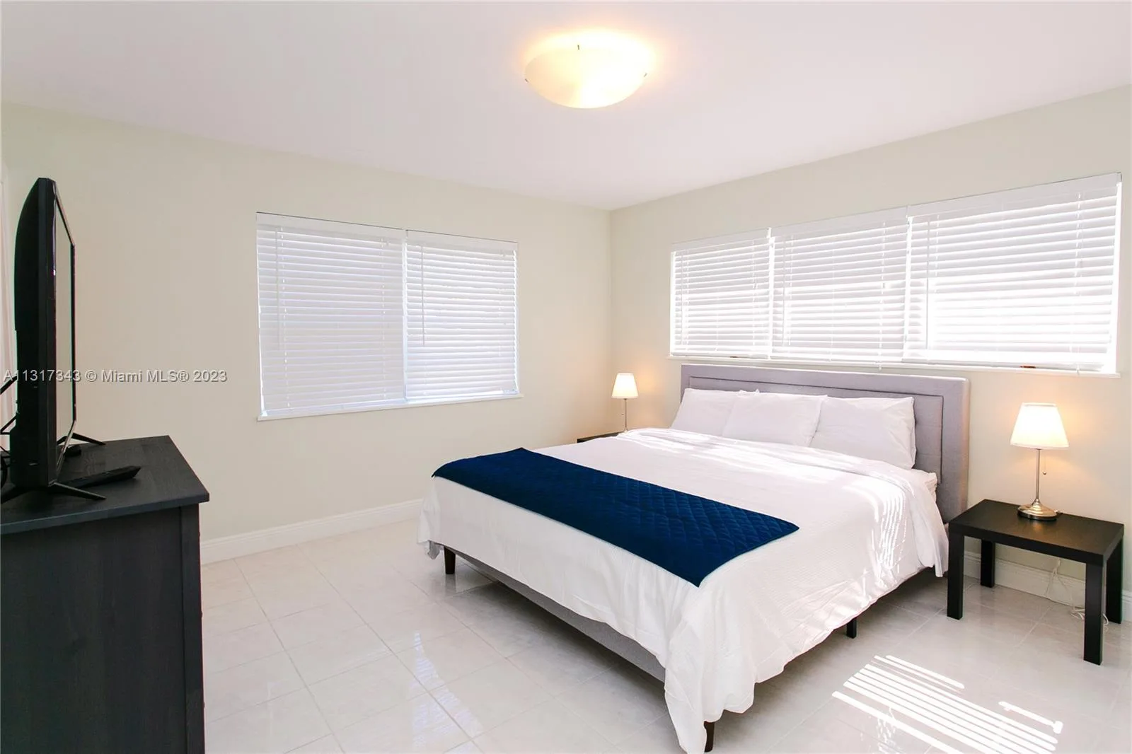 951 Washington St, Hollywood, FL 33019 photo 5