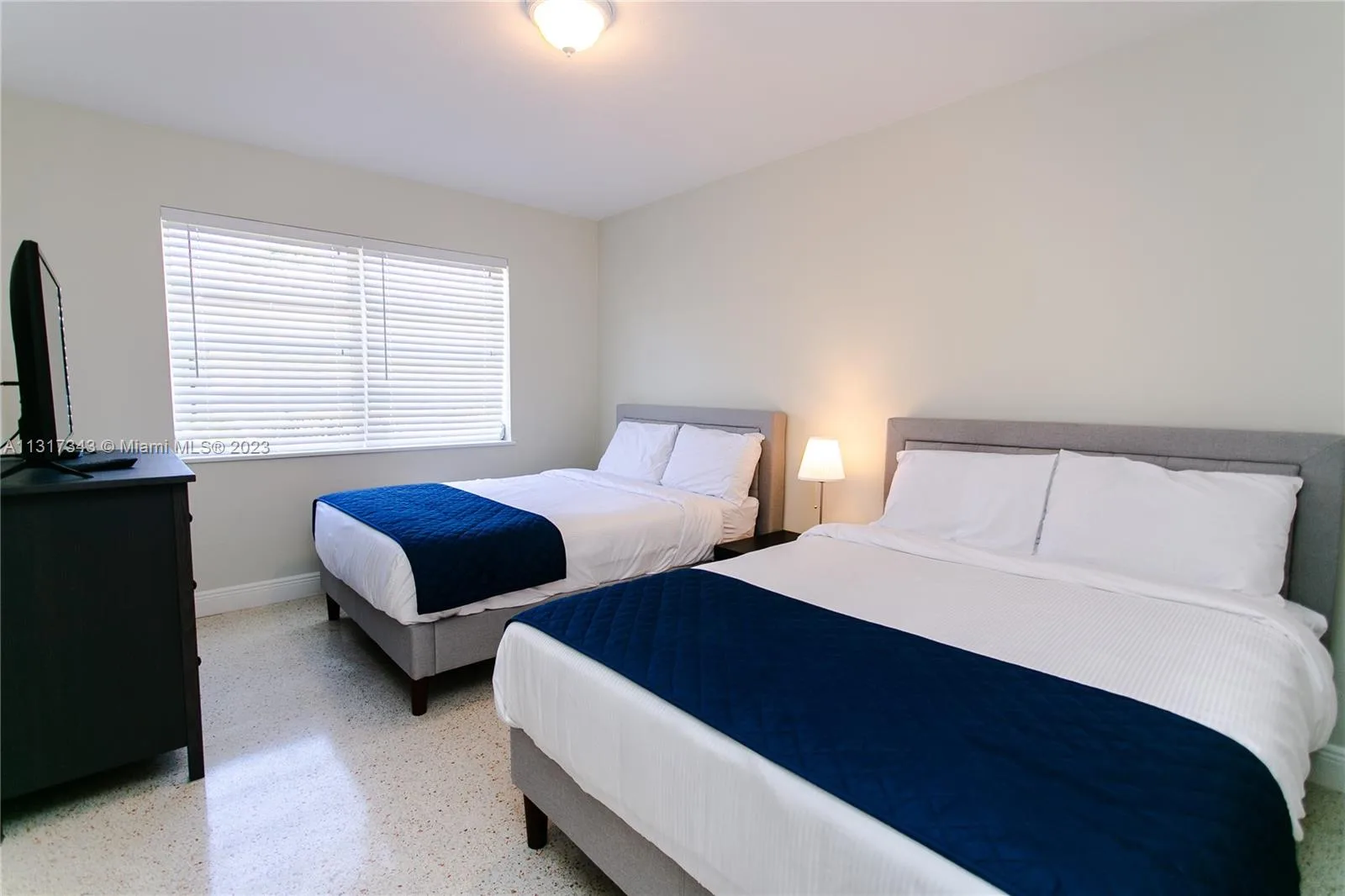 951 Washington St, Hollywood, FL 33019 photo 8