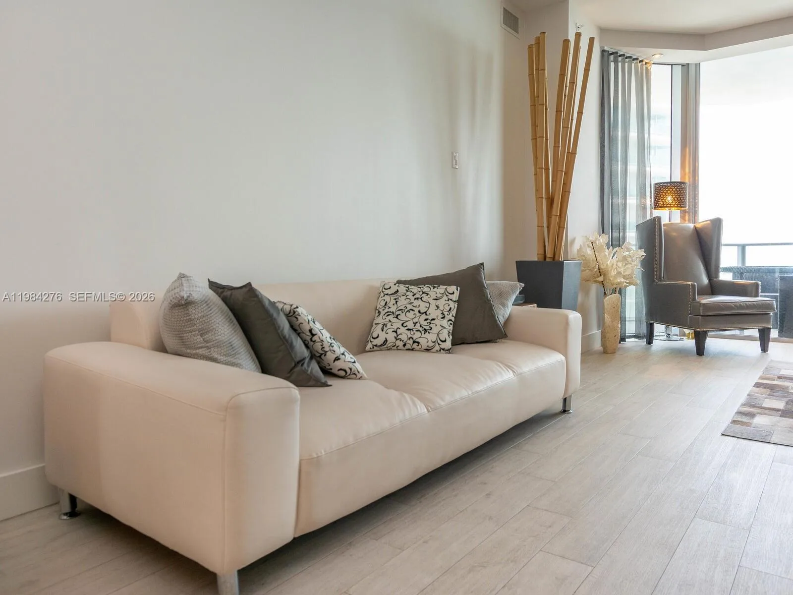 1300 Brickell Bay Dr # 3804, Miami, FL 33131 photo 3
