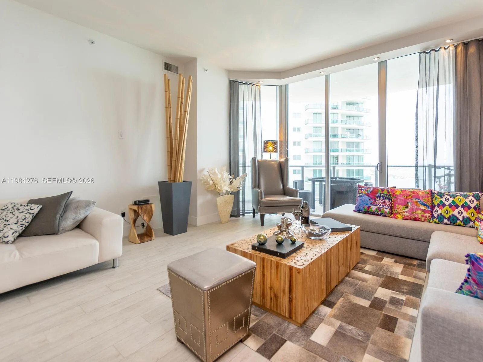 1300 Brickell Bay Dr # 3804, Miami, FL 33131 photo 4